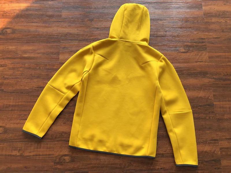 Conjunto Tech Fleece Amarelo