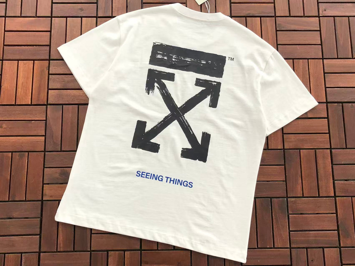 T-shirt Off