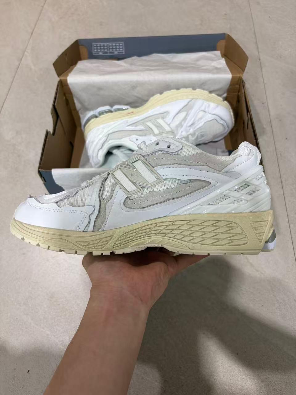 1906 Protection Pack White