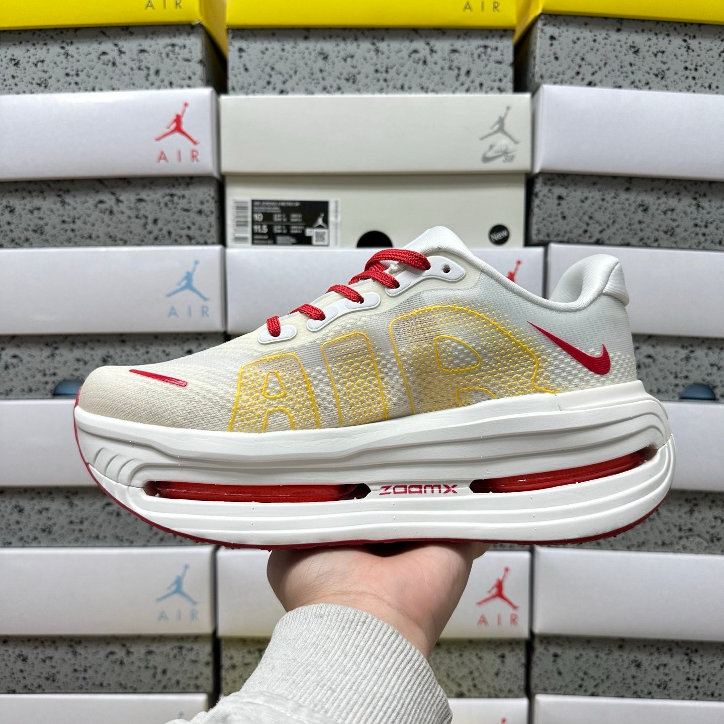 Vomero Premium Yeloow/White/Red