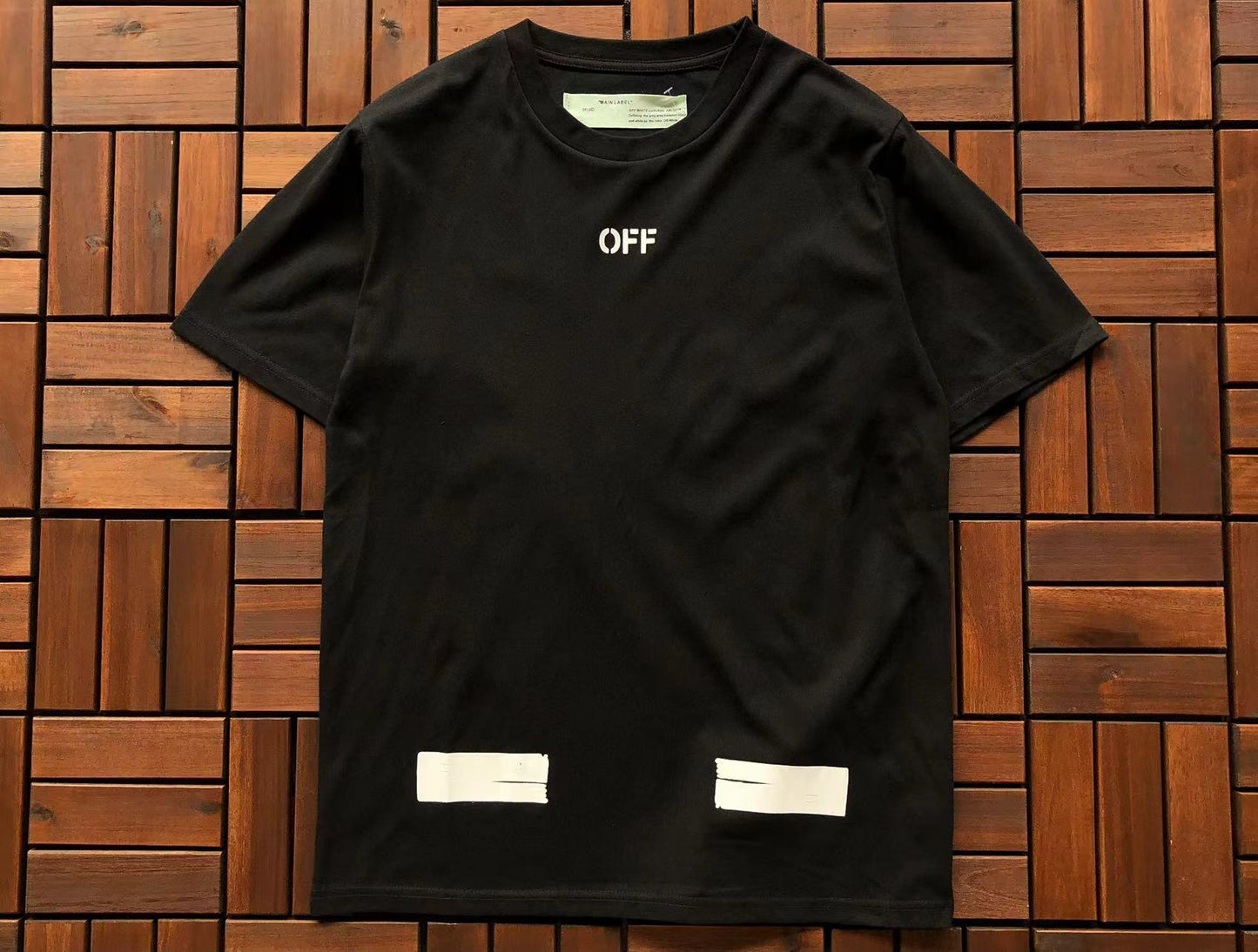T-shirt Off
