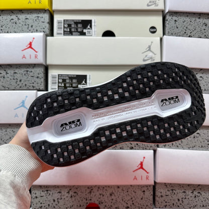 Vomero Premium Black/White