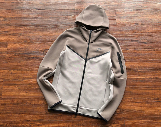 Conjunto Tech Fleece Taupe e Castanho Acinzentado