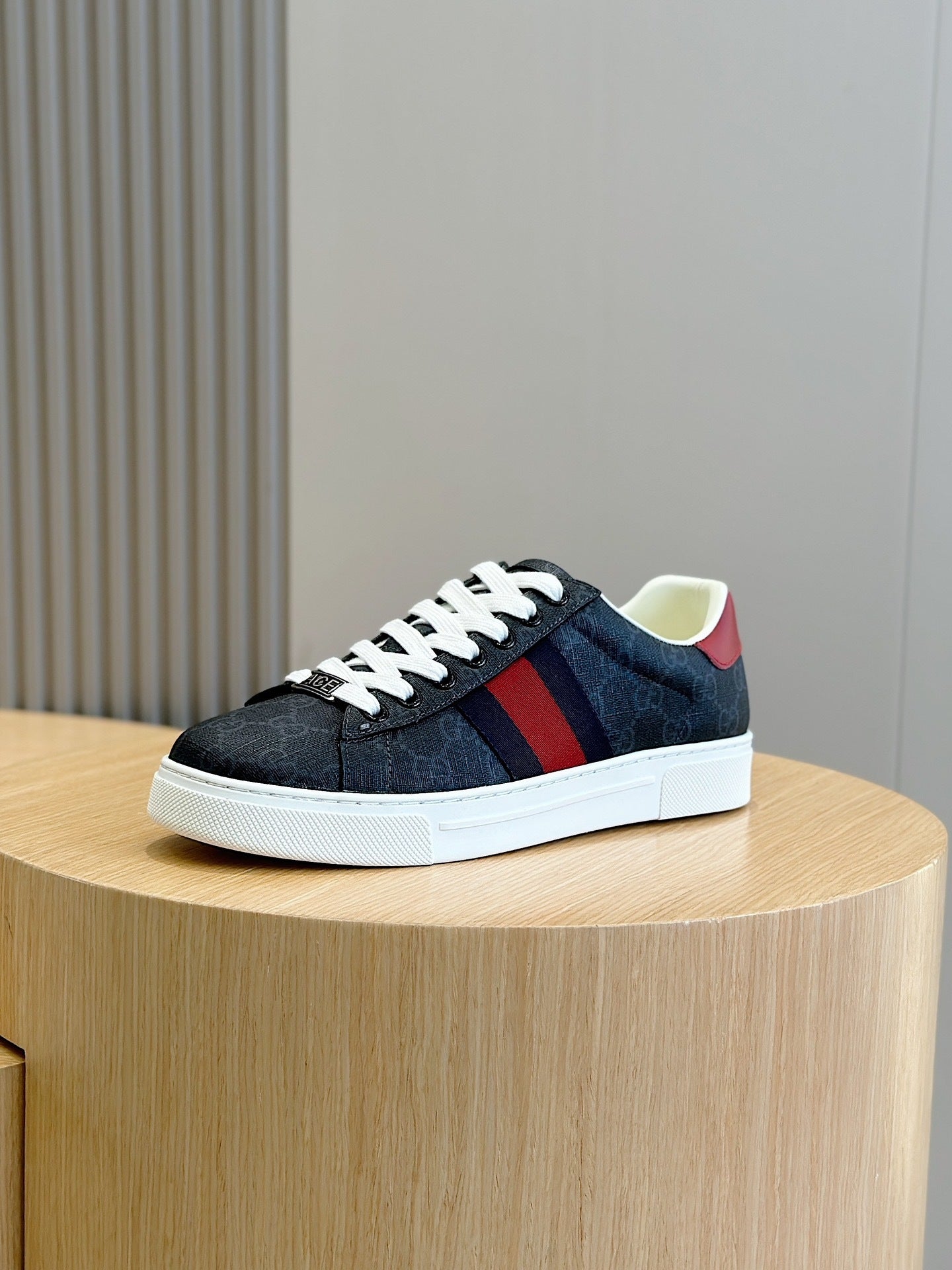 Gu Shoes