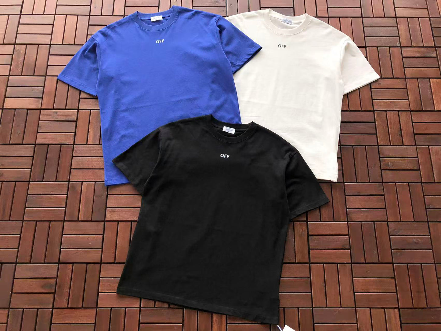 T-shirt Off