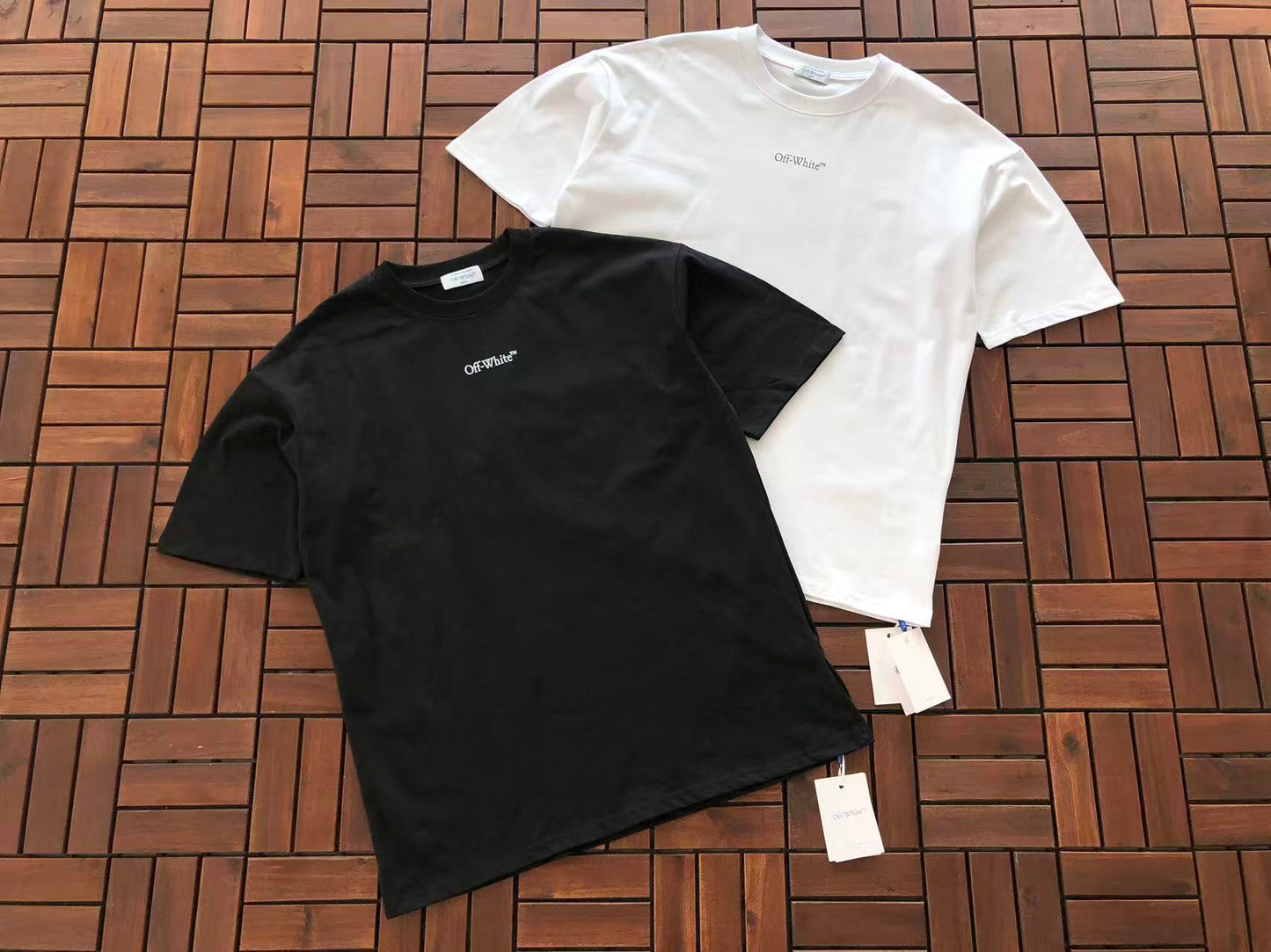 T-shirt Off
