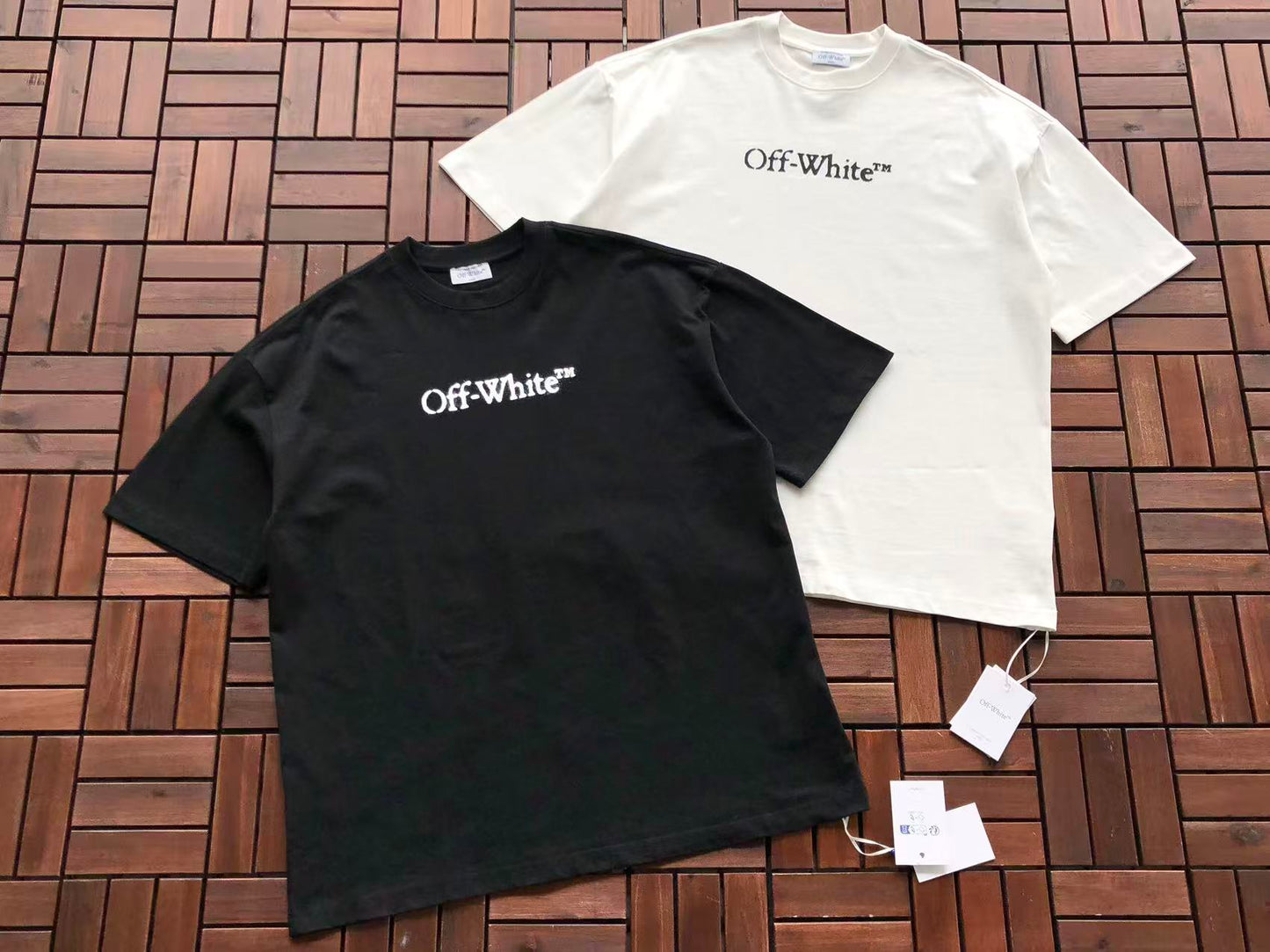 T-shirt Off