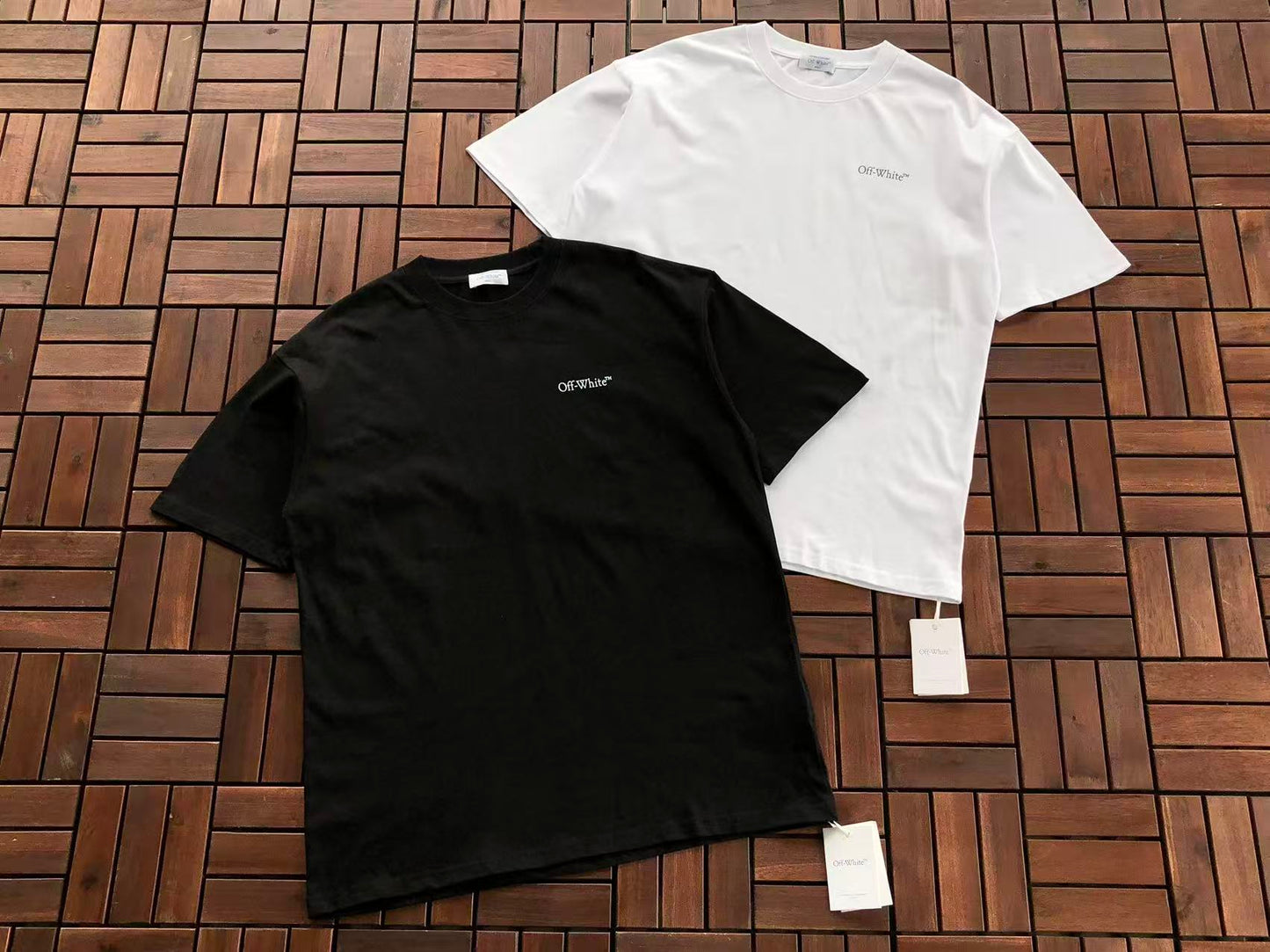 T-shirt Off
