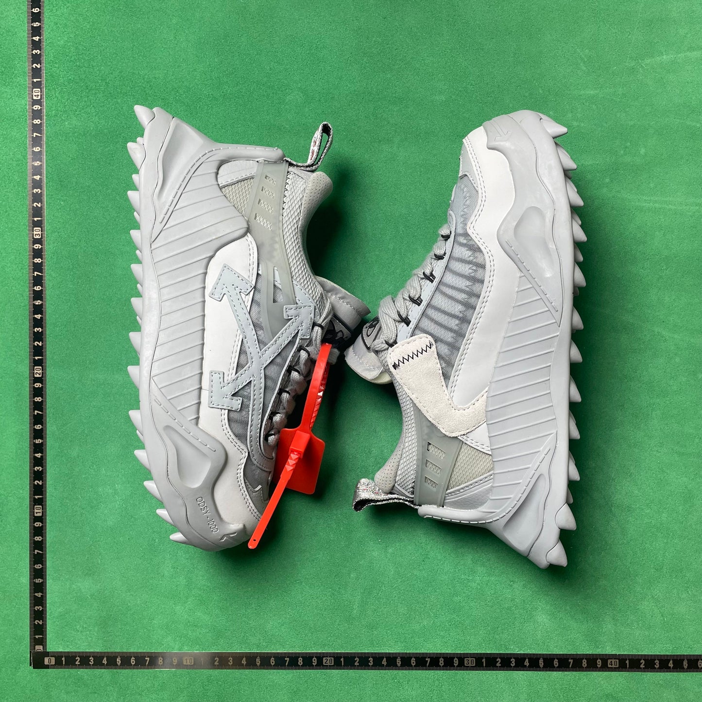 Odsy Grey White