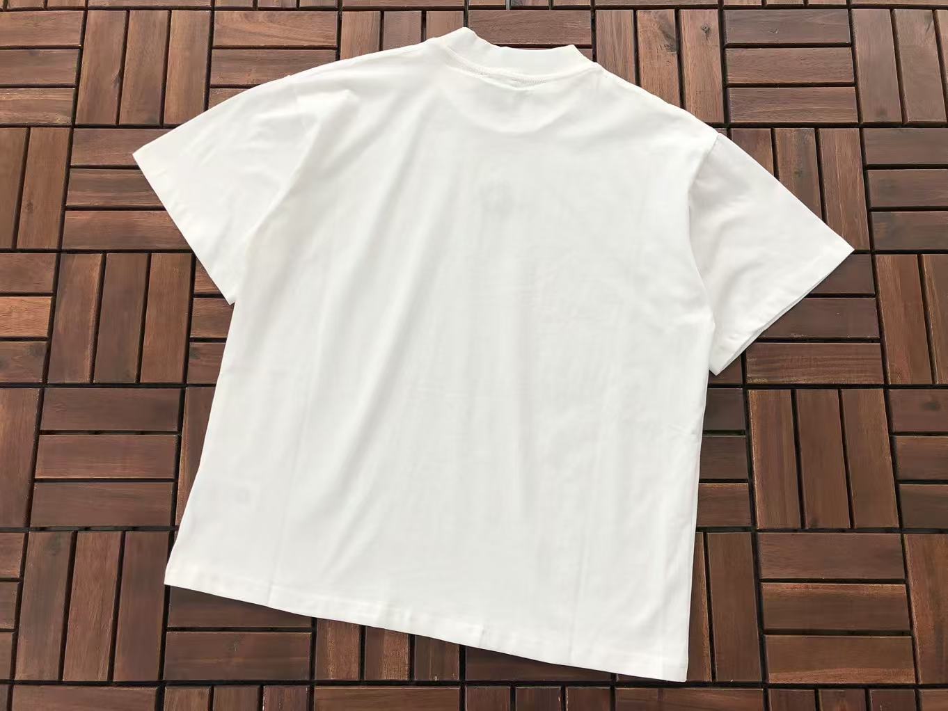 Broken T-shirt