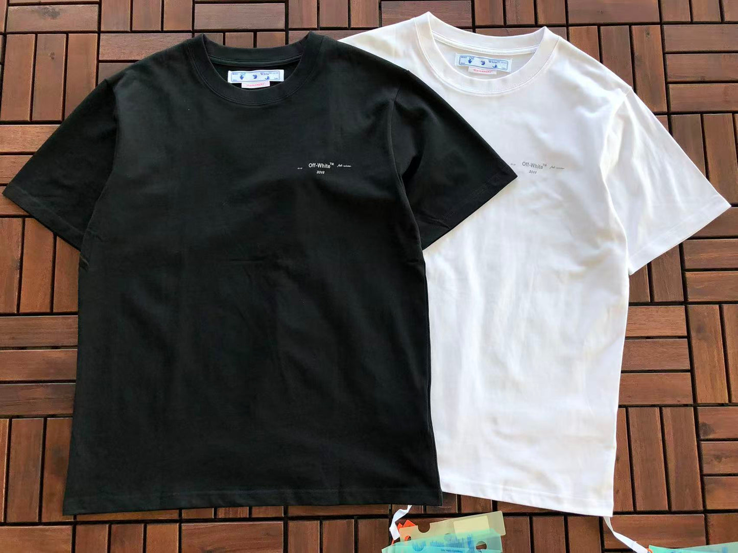 T-shirt Off