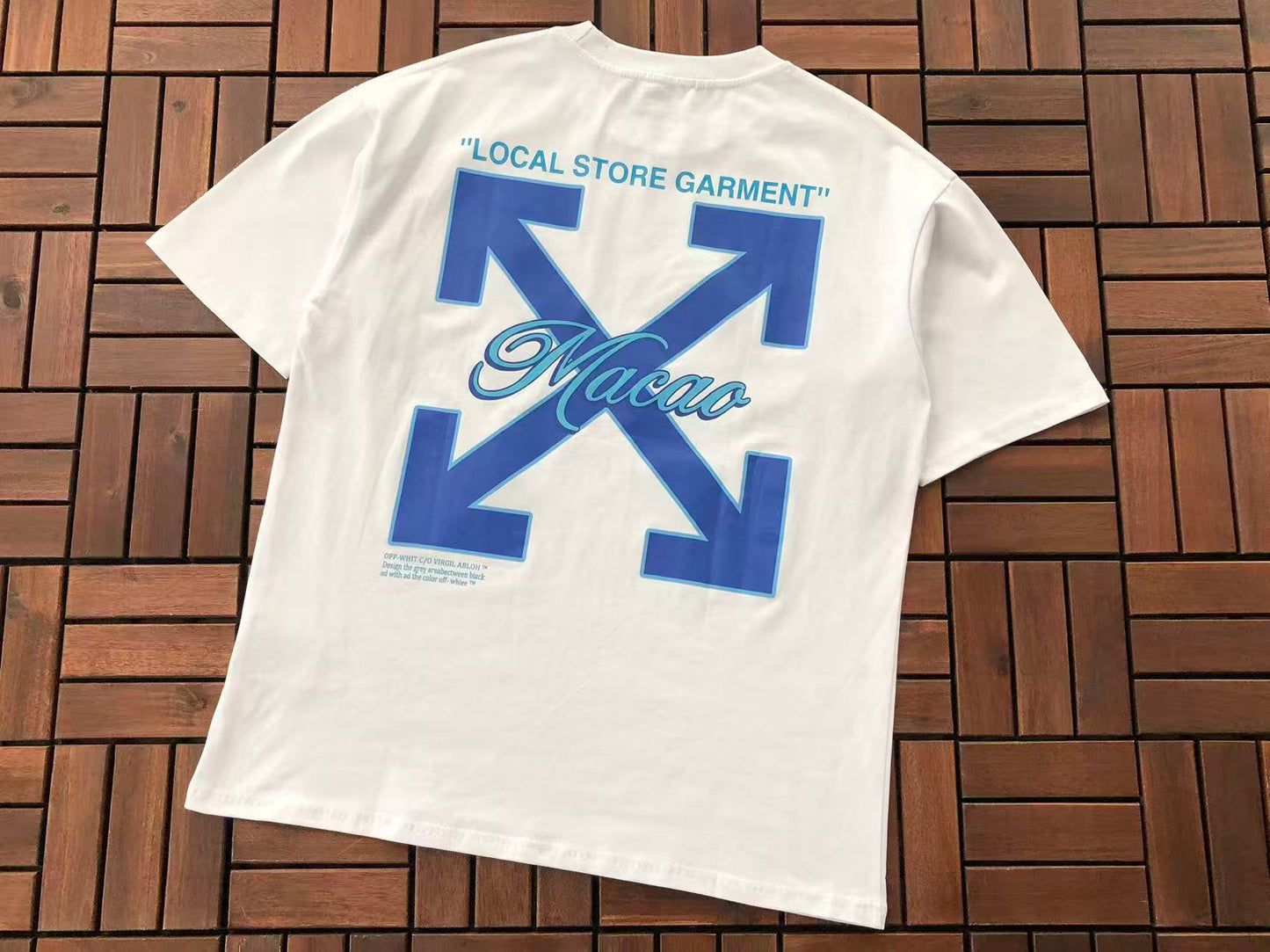 T-shirt Off