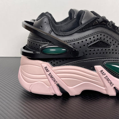 Cylon-21 Black and Pink