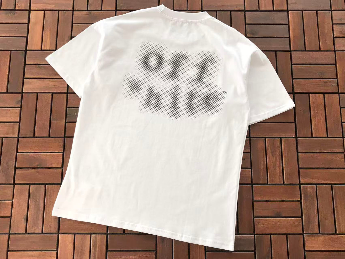 T-shirt Off
