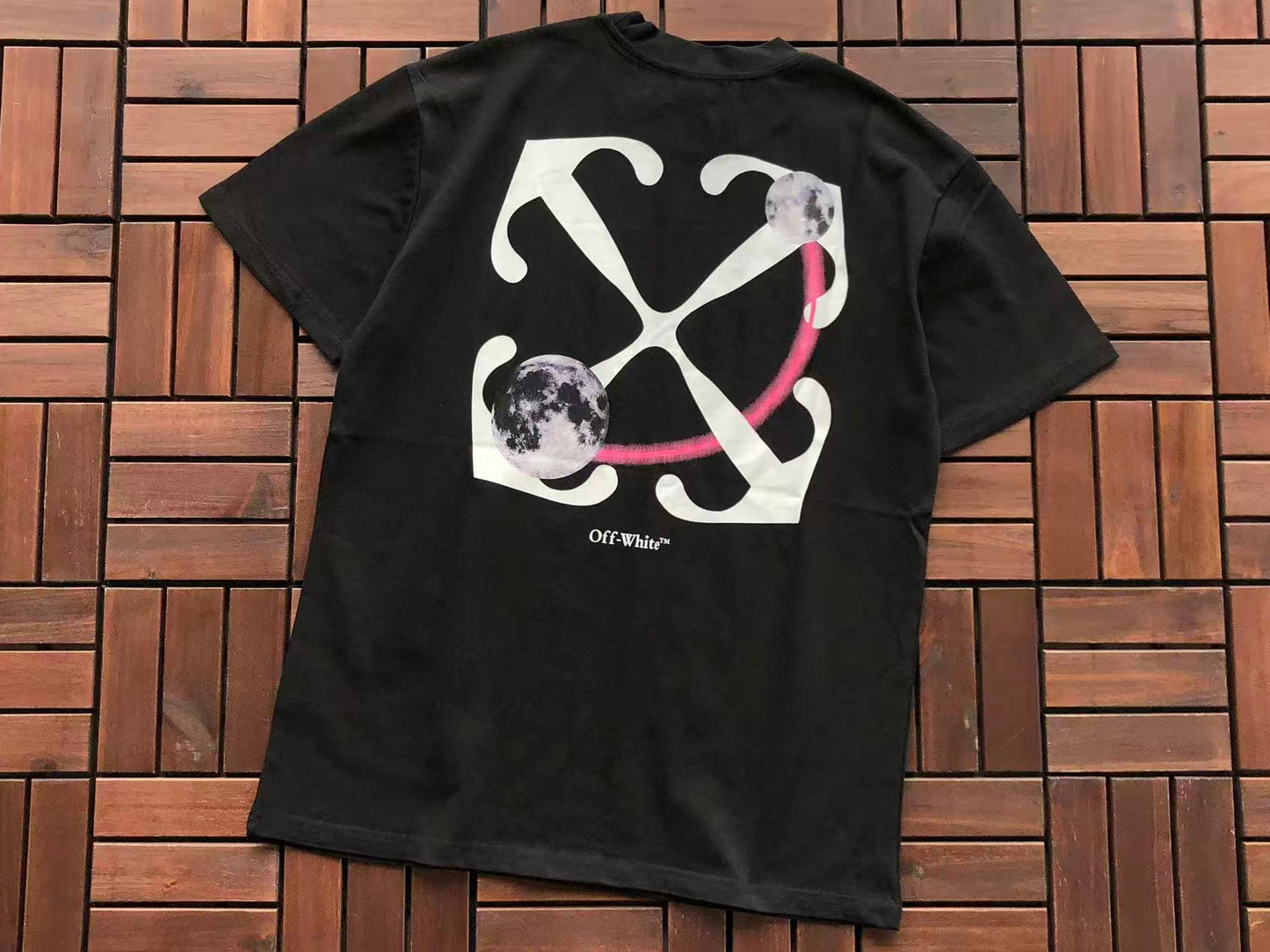 T-shirt Off