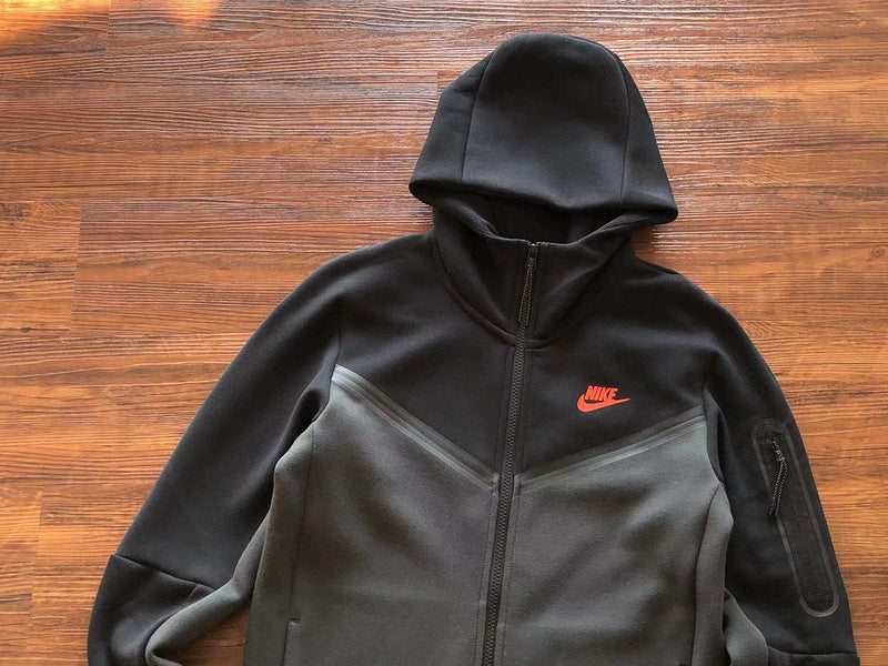 Conjunto Tech Fleece Preto e Cinza