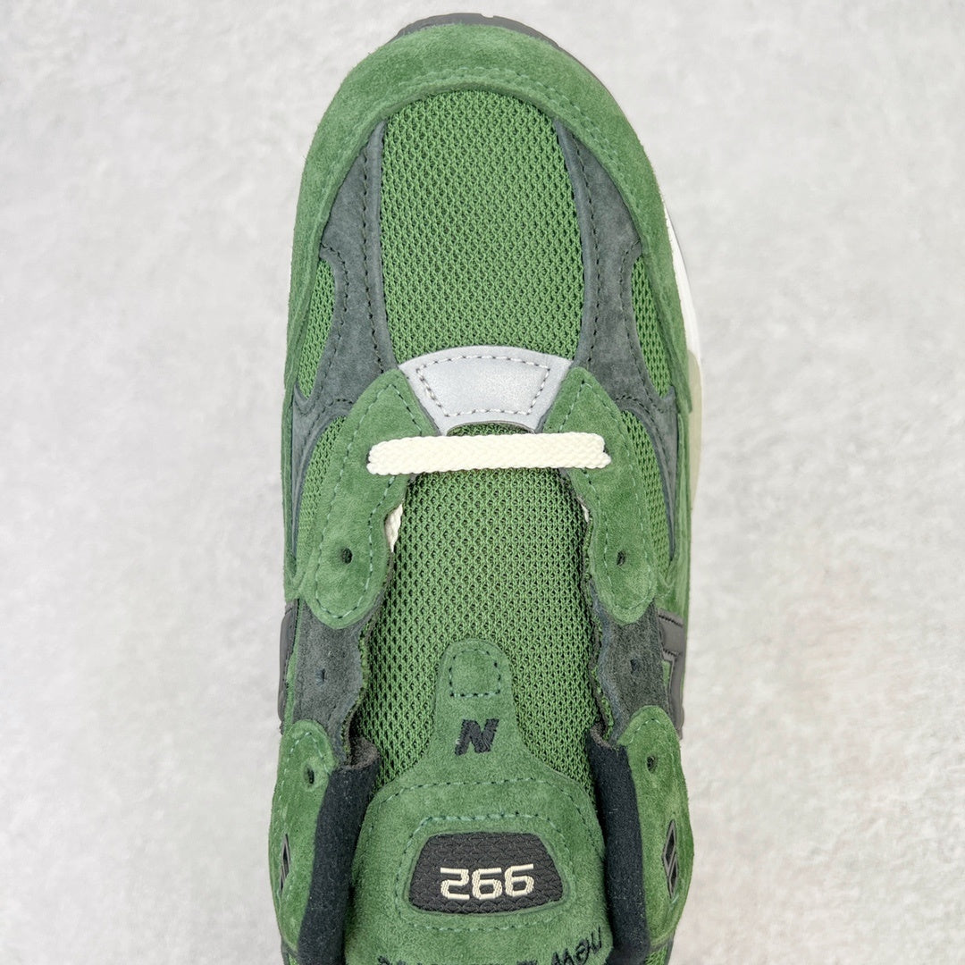 992 Forest Green / Black