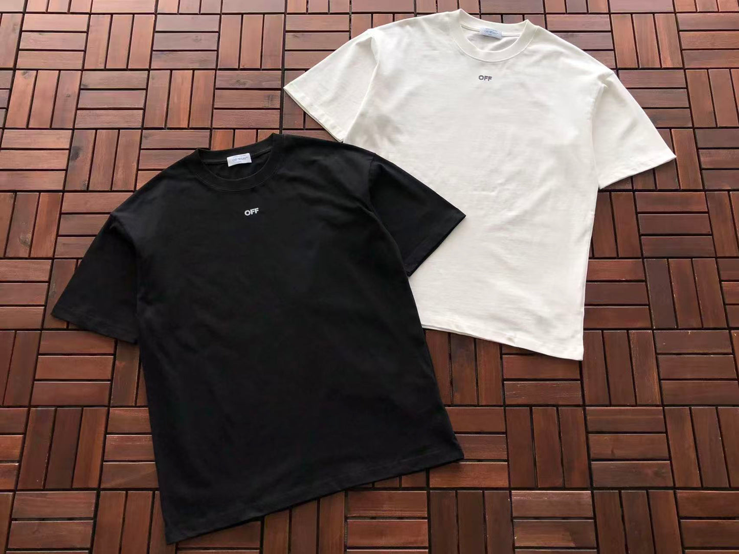 T-shirt Off