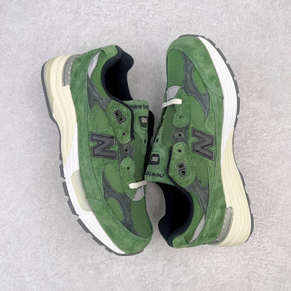 992 Forest Green / Black