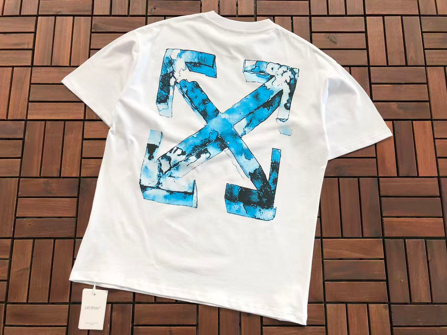 T-shirt Off