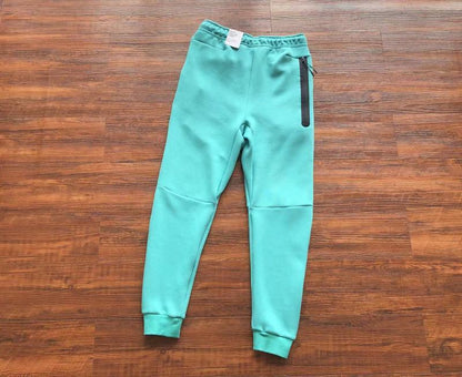 Conjunto Tech Fleece Verde Turquesa