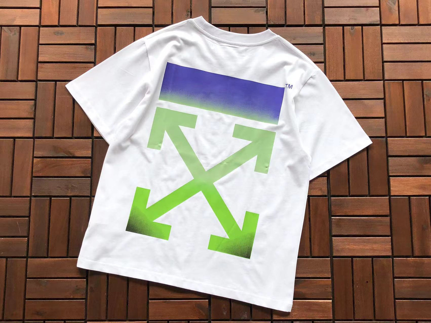 T-shirt Off