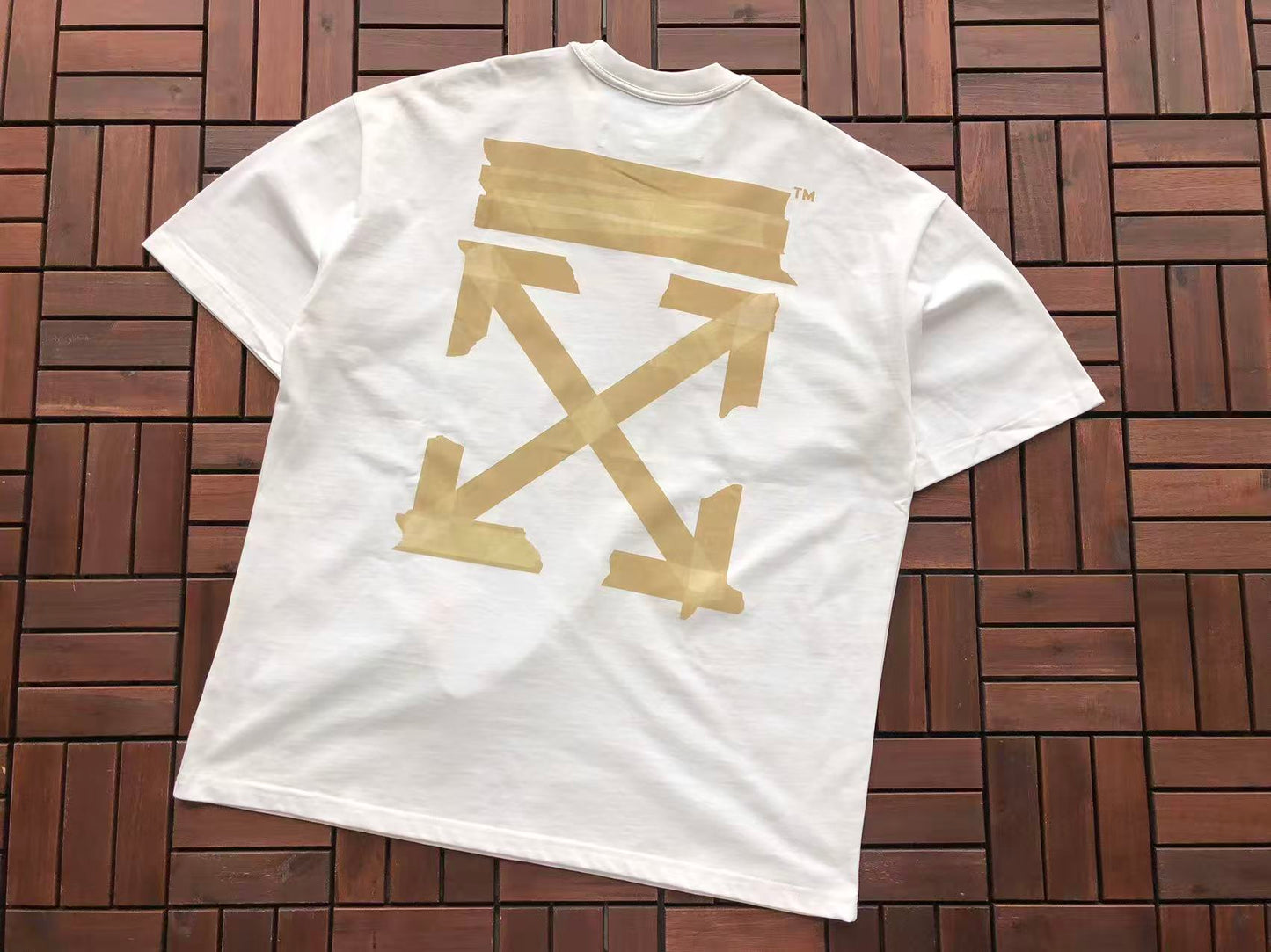 T-shirt Off