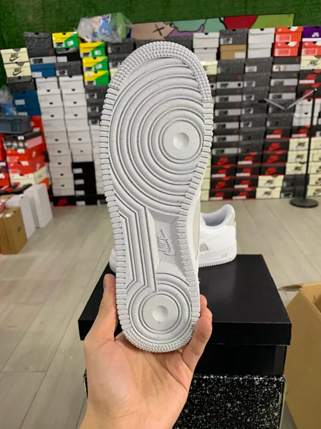 AF1