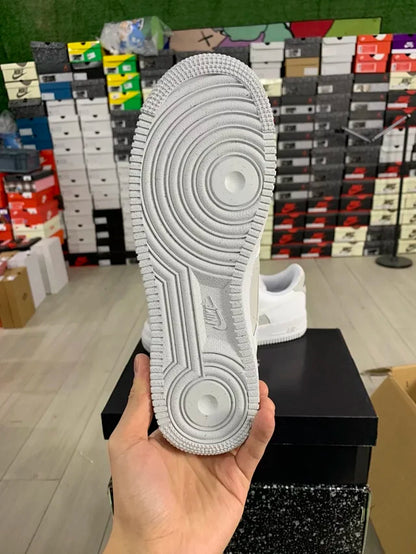 AF1