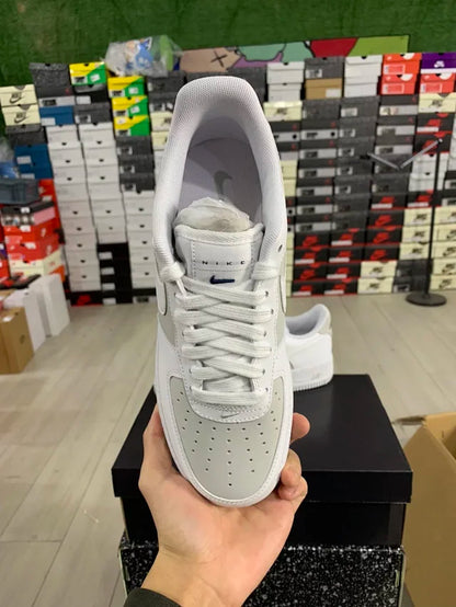 AF1