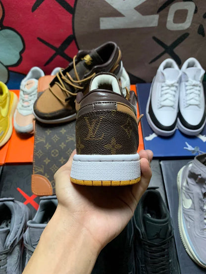 AJ1 Low x LV
