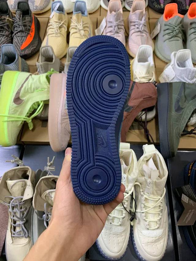 AF1  Shell