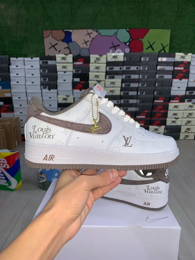 AF1 x LV