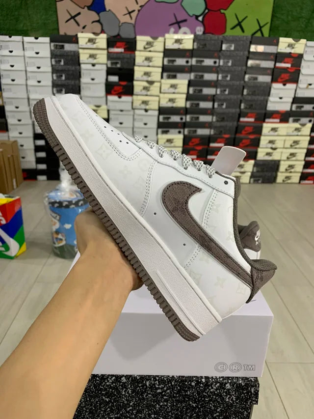 AF1 x LV