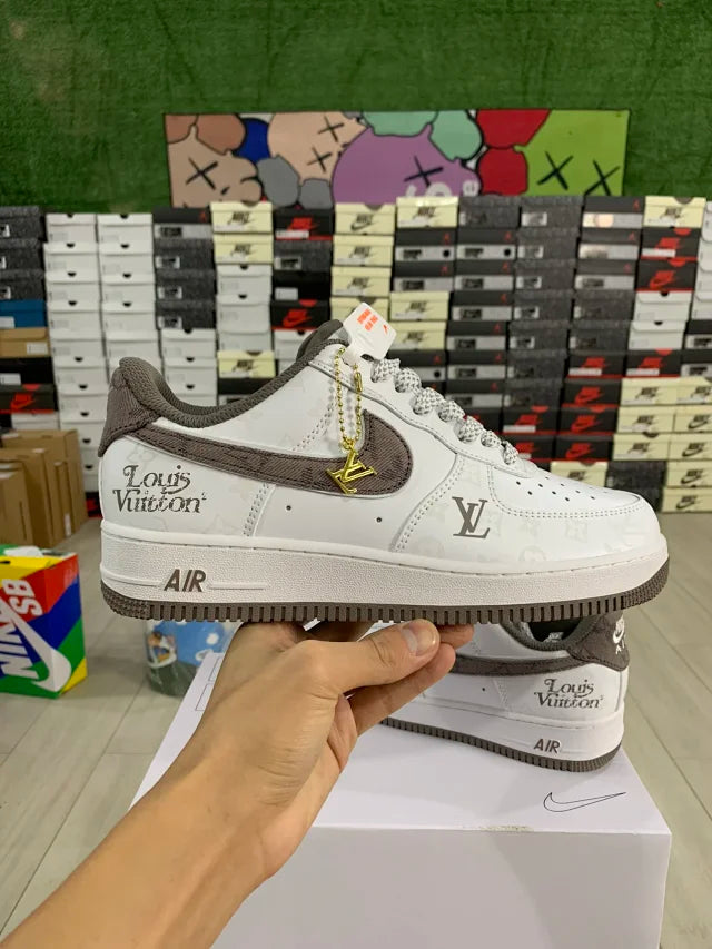 AF1 x LV