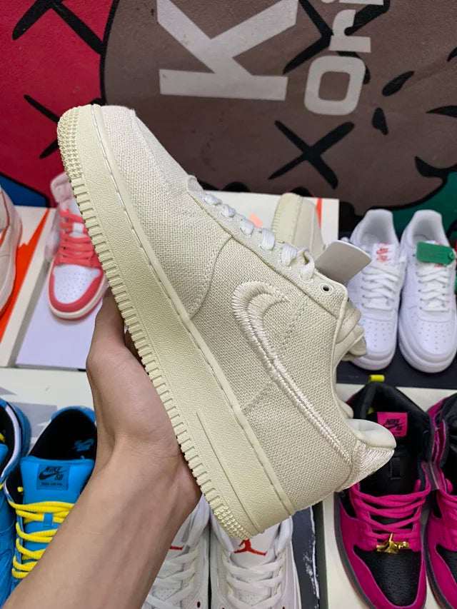 AF1