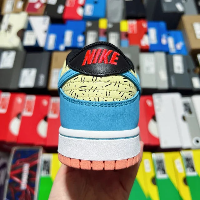 Dunk SP Blue And White